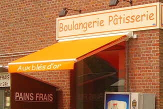 Création de pare-soleil avec le nom de votre magasin ou restaurant à Liège